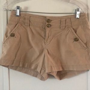 Old Navy women mid rise khaki shorts